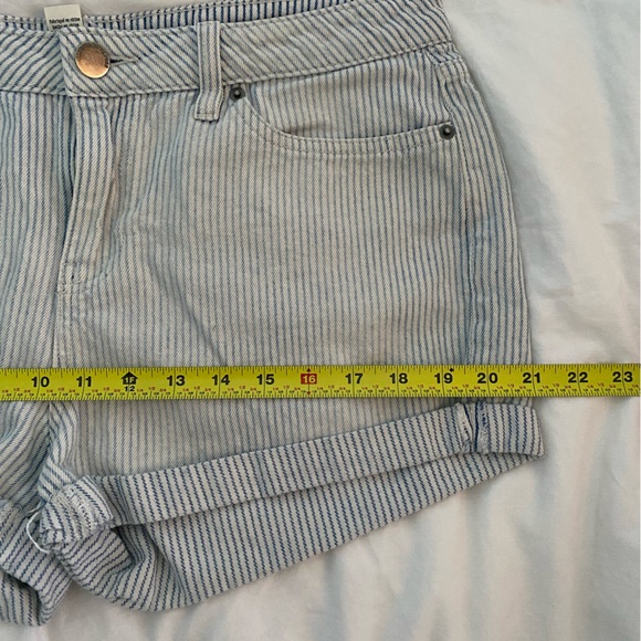 100% Cotton Stripped Blue and White Shorts - Size 30 - Picture 7 of 8